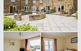 Two Bedroomed Holiday Cottage With Sea Views